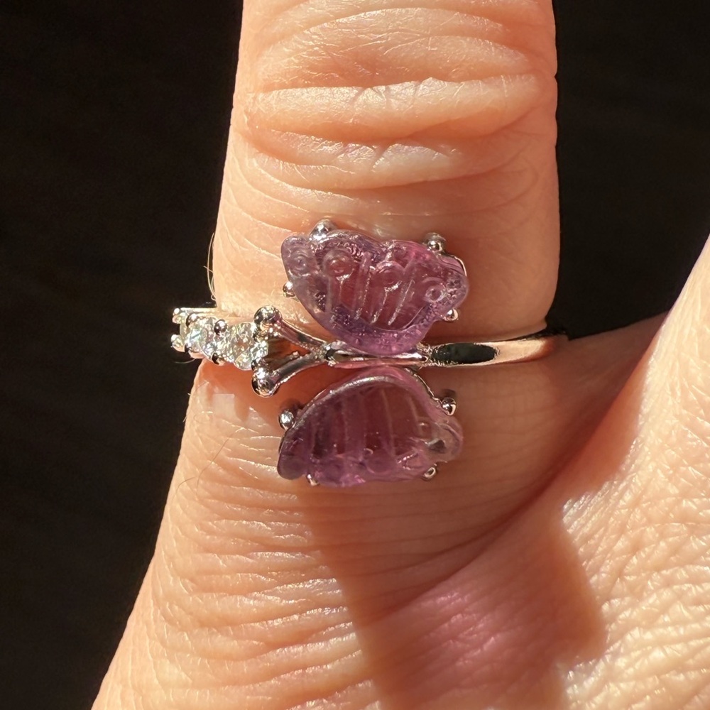 Natural Purple Stone Fluorite Butterfly Ring - Size 7
*Brand New*